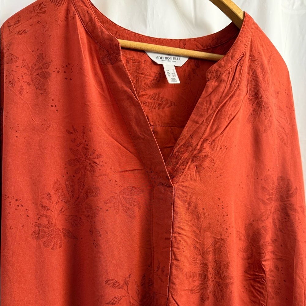 Women's Rust V-Neck Top - Picture 3 of 9